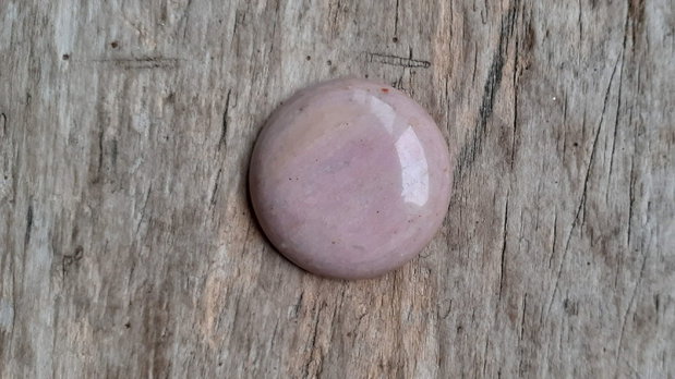 Cabochon rodonit roz prafuit, 30 mm
