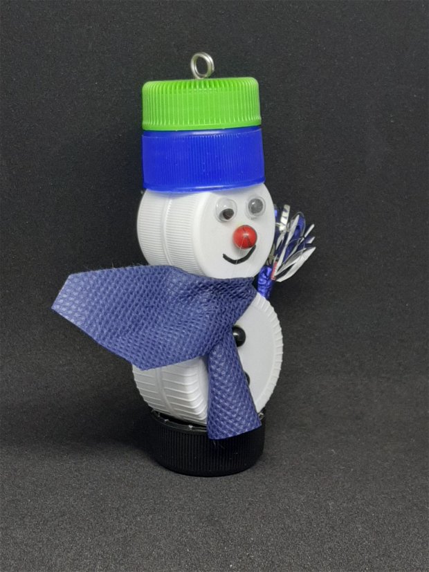 Om de zăpadă  - reciclart