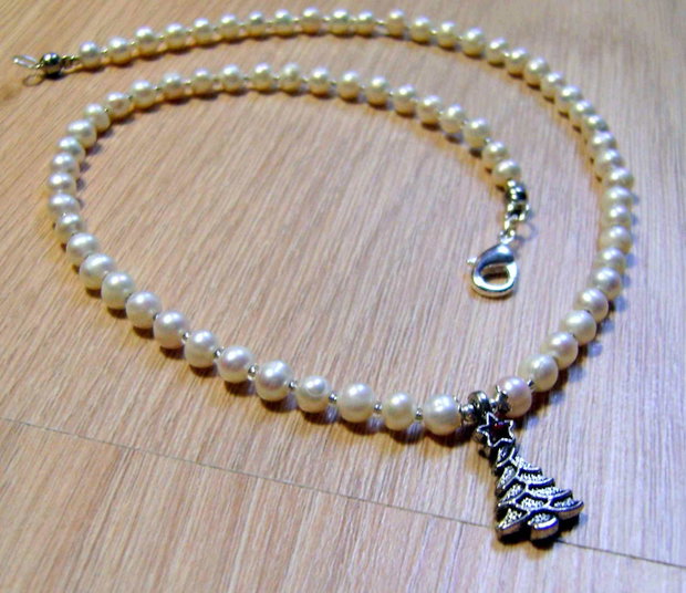 Colier din perle naturale albe cu sharm si accesorii placate cu Ag 925 Nr 17
