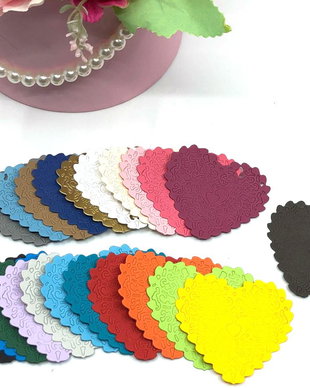 Inimi predecupate. Inimi colorate