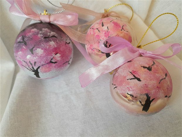 Set cadou pentru Craciun globuri din sticla pictate cu copacul vietii