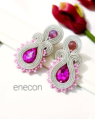 Cercei roz-argintii cu cristale si agat, Cercei soutache pe lob