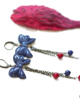 Cercei cu fundita de lapis lazuli si coral