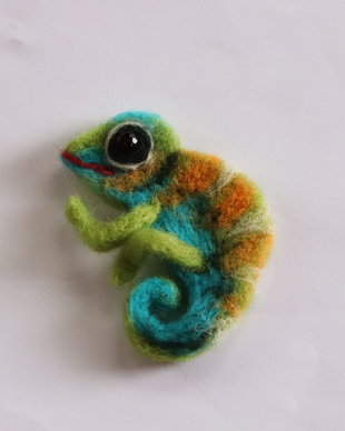 Brosa/ornament ` Cameleon`
