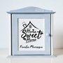 Cuier pentru chei tip dulapior, personalizat cu nume HOME SWEET HOME