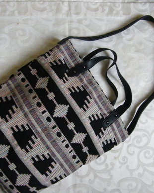 Nou-geanta textil etno