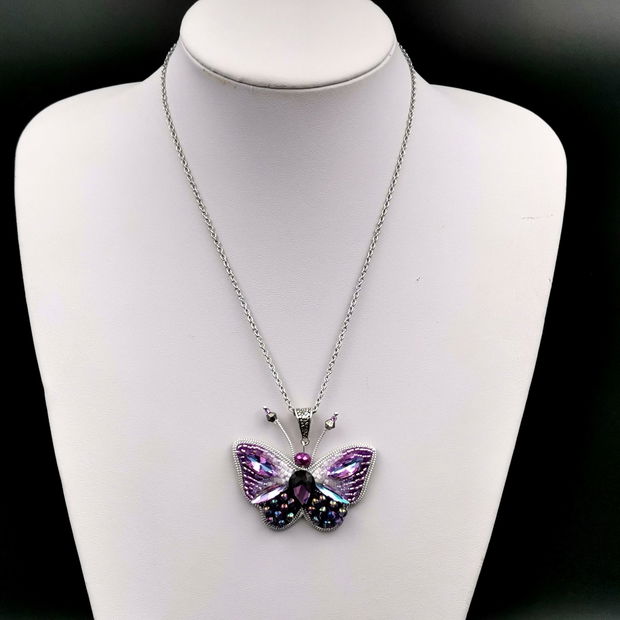 Rezervat Colier/Pandantiv Fluture - Purple Butterfly