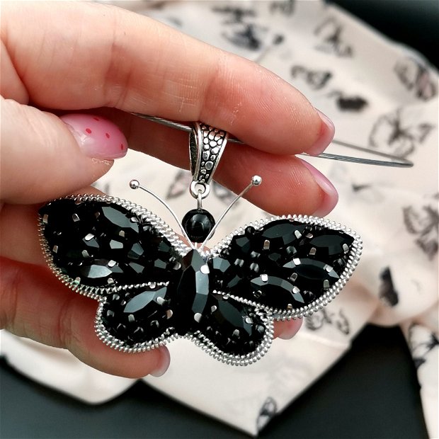 Rezervat Colier /Pandantiv Fluture - Black Butterfly