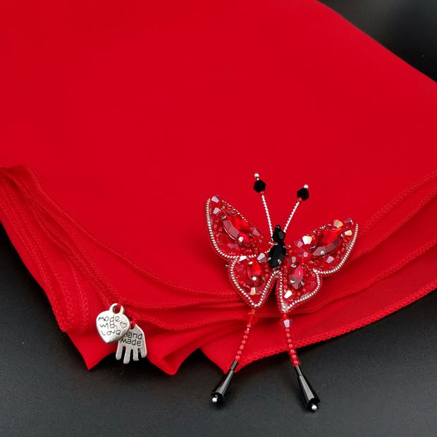 Broșă Fluture - Lovely Red Butterfly