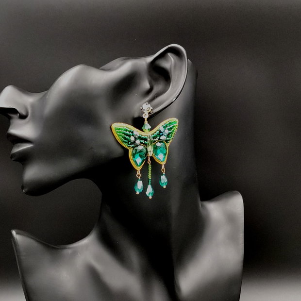 Rezervat Cercei Fluture - Green Butterfly