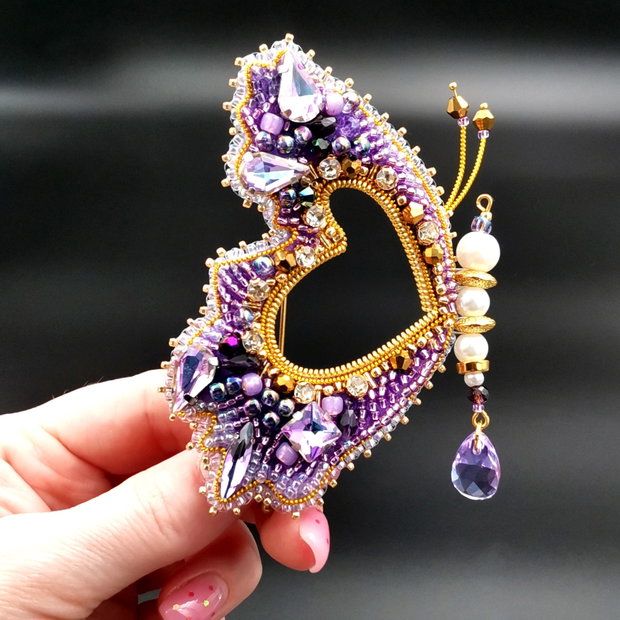 Rezervat Broșă Fluture - Regal Purple Butterfly