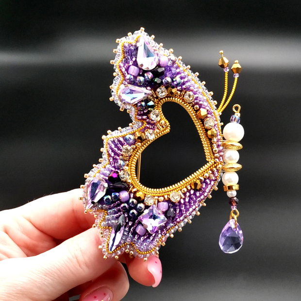 Rezervat Broșă Fluture - Regal Purple Butterfly