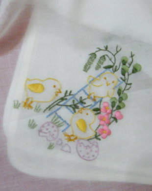Nou-napron broderie manuala