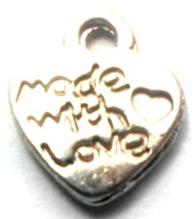 Charm metalic inima cu inima mica MADE WITH LOVE argintiu
