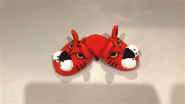Tigrisori - papuci copii, crosetati, handmade
