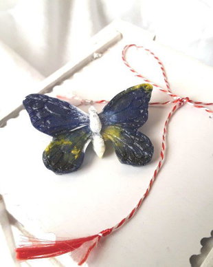 Martisor brosa fluturas albastrui