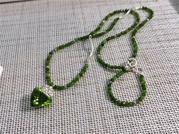 Colier crome diopside &zultanit