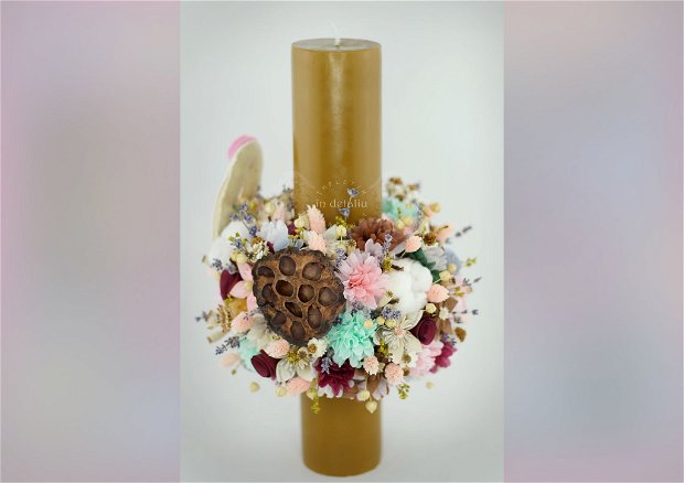 Lumanare de botez sau cununie, decorata cu flori din hartie si flori uscate