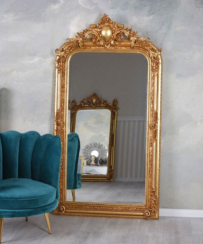 Oglinda baroc din cristal cu rama deosebita cu decoratiuni