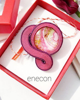 Brosa-mărțișor fucsia, Mărțișor soutache