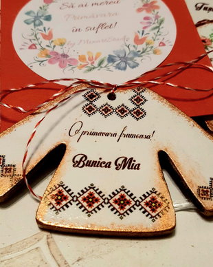 Martisoare personalizate din lemn, 5 cm, forma ie, traditional