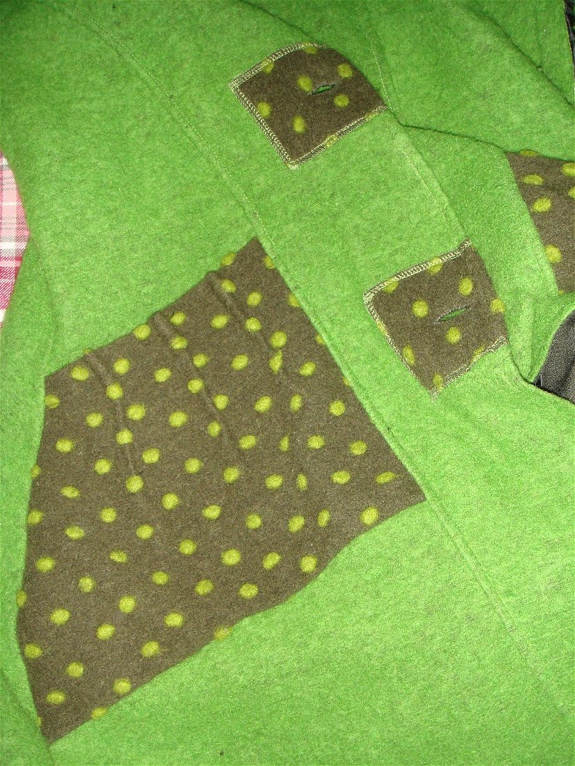 Palton din lana fiarta, impaslita, verde crud