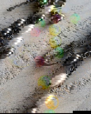 Breloc handmade  sau accesoriu pentru genti cu perle din sticla