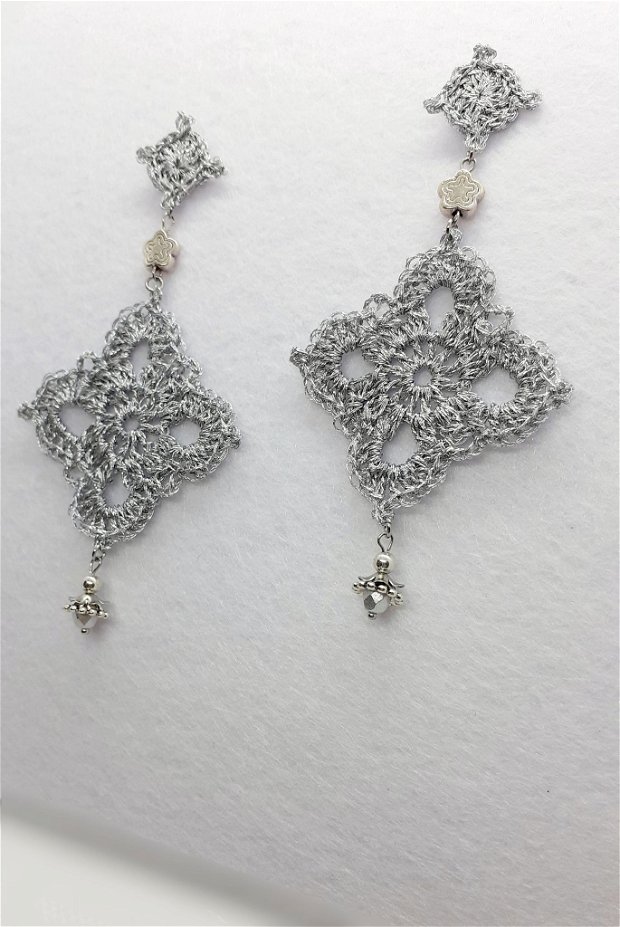 Cercei handmade Diamond - crosetati - argintiu