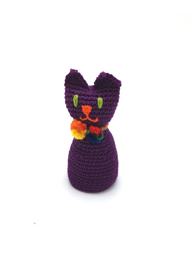 Jucarie pisica decorativa - handmade - mov