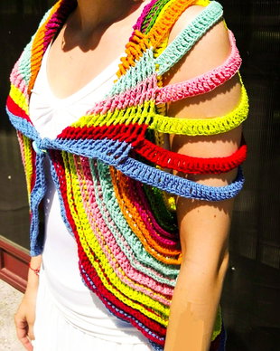 Vesta fantezie multicolora crosetata, handmade
