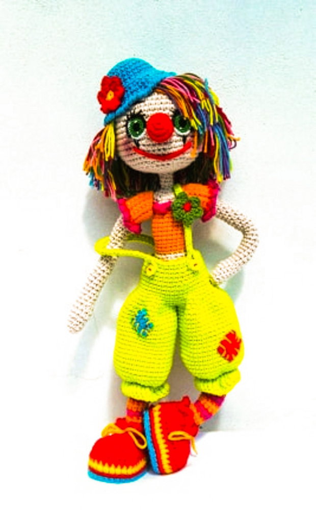Păpușă Clown Croșetată Manual 50 cm, Păpușă Păiață Handmade, Piesă Decorativă, Cadou Original, LA COMANDĂ
