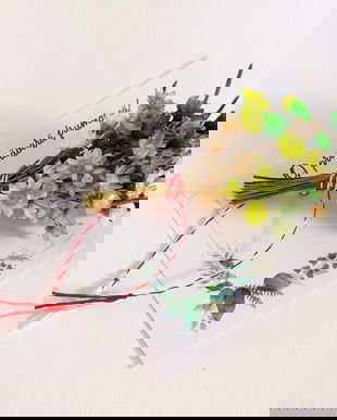 Mini buchet-Mărțișor parfumat cu Lavandă, tip Broșă 1-8 Martie