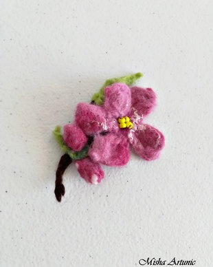 Brosa impaslita - Crenguta cires japonez - Martisor
