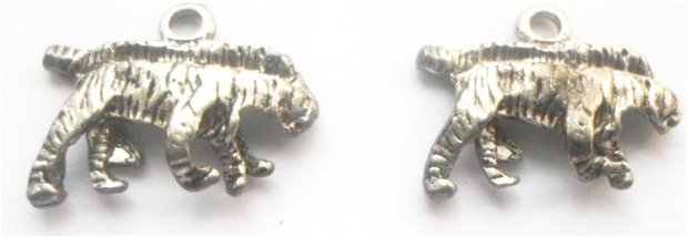 Charm metalic 2 tigri argintiu