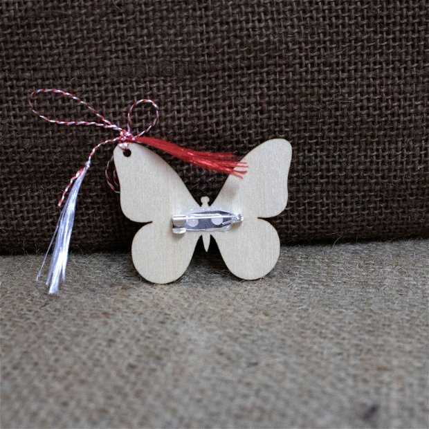 Martisor Personalizat Fluture, din lemn si fetru (culoare: rosu)
