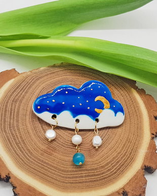 Brosa din portelan "Night Sky" pictata manual, cu perle de cultura si agate