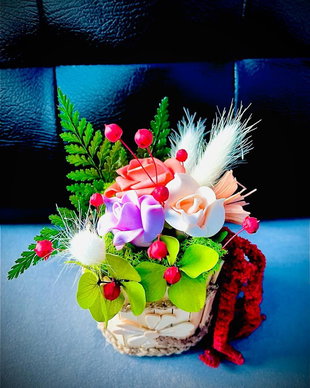 Aranjament floral in vas handmade