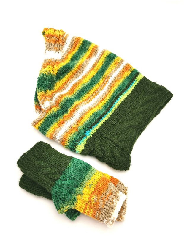 Set guler cagula si manusi tricotate