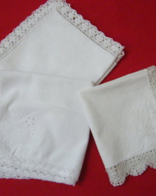 3 batiste cu dantela