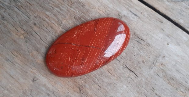 Cabochon jasp rosu, masiv - 49x27 mm