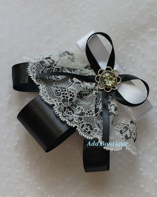 Jabou cu dantela alb-negru