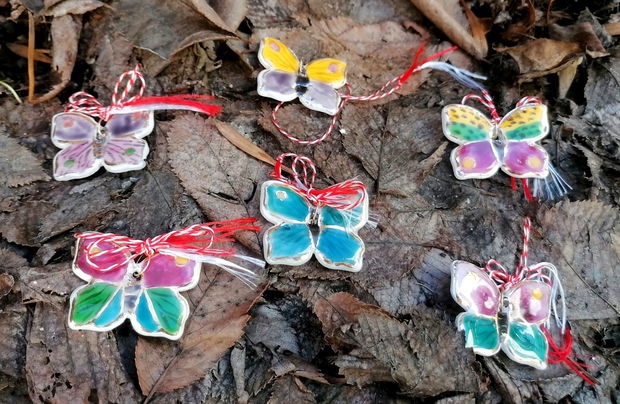 Martisor fluture multicolor