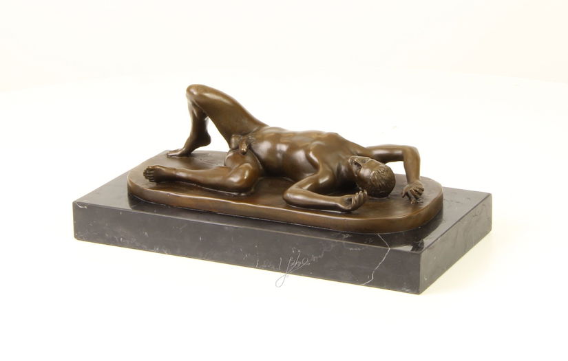 Nud - statueta erotica din bronz pe soclu din marmura