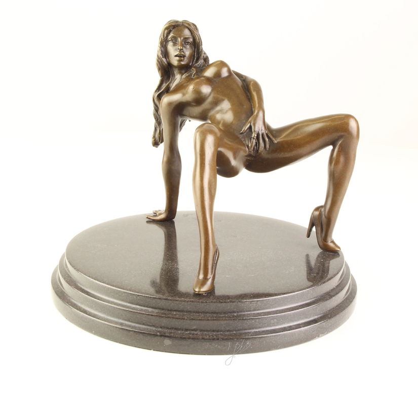 Nud - statueta erotica din bronz pe soclu din marmura