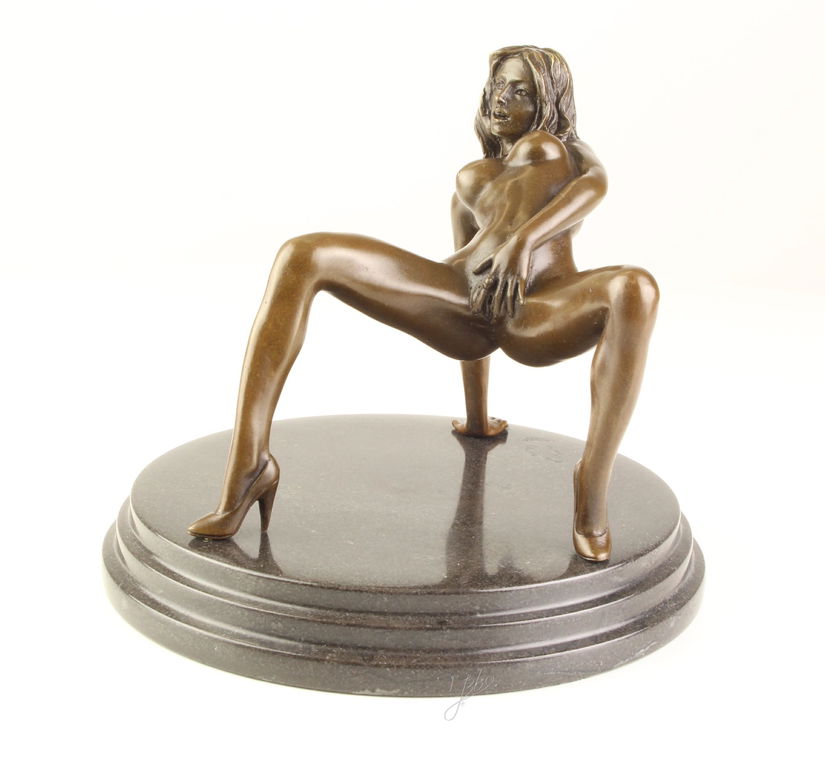 Nud - statueta erotica din bronz pe soclu din marmura