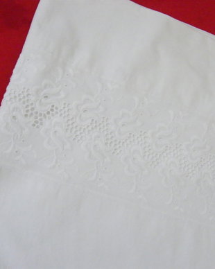 Husa perna cu broderie