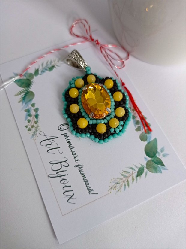 Cadouri 8 Martie -Pandantiv elegant cu cristal mare galben, Jad și mărgele verzui