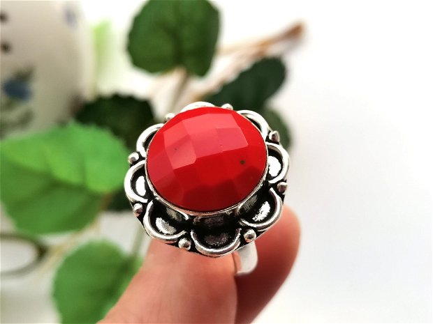 Inel red coral