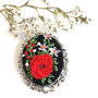 Brosa cu broderie manuala - ramura de flori