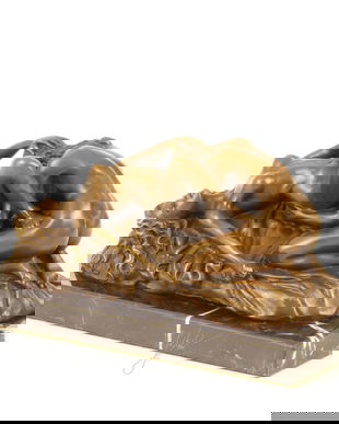 Cuplu facand dragoste- statueta din bronz pe soclu din marmura